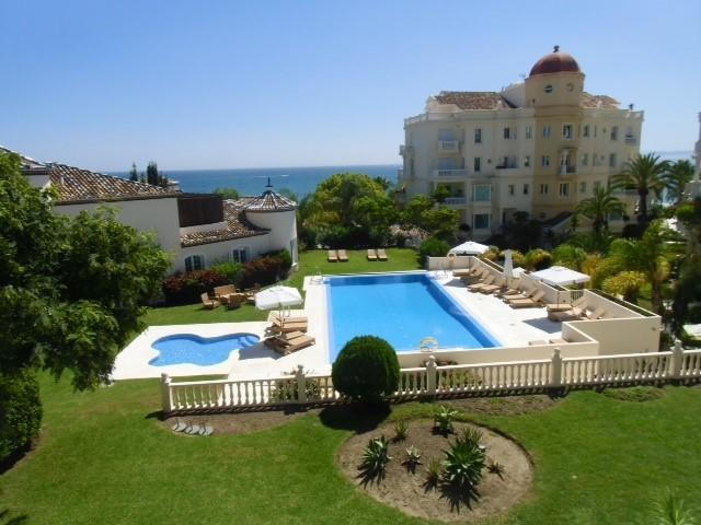 Las Dunas Suites & Apartments Estepona Exterior photo